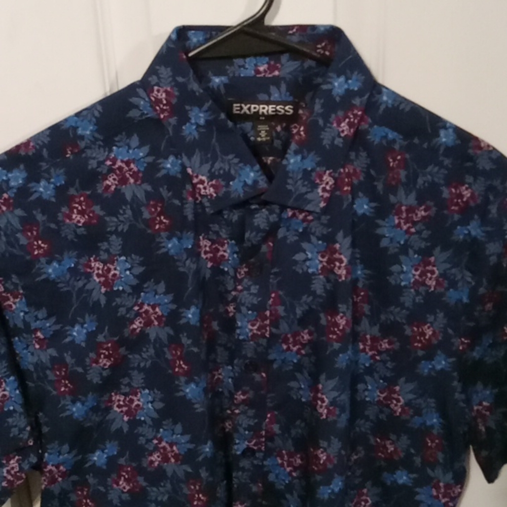 Express short sleeved casual button down